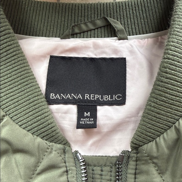 Banana Republic Quilted Olive Green Bomber Jacket - Picture 5 of 12
